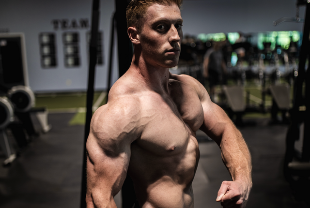 Bodybuilder mit Proviron